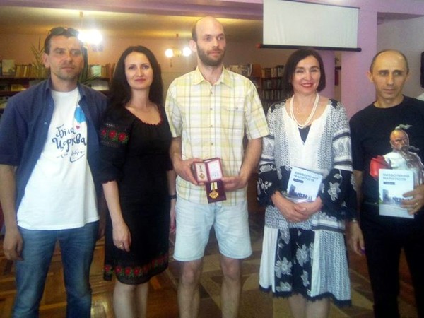 "Снаряды летали прямо через террикон": украинский боец рассказал, как Донбасс обстреливали из РФ